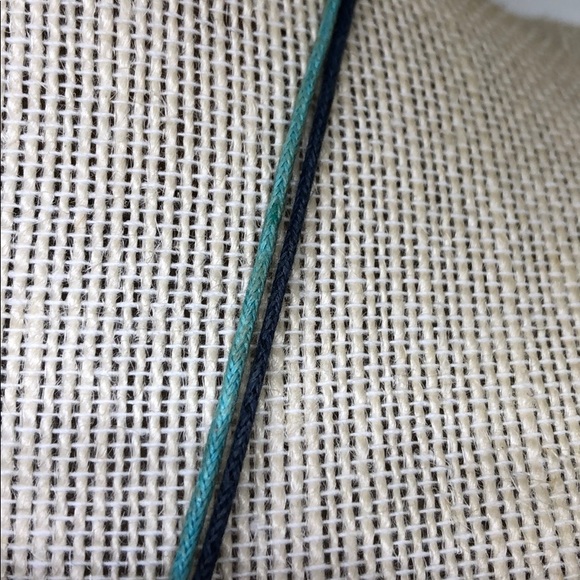 Fussed cristal Blue Necklace 🌞 - Picture 4 of 6